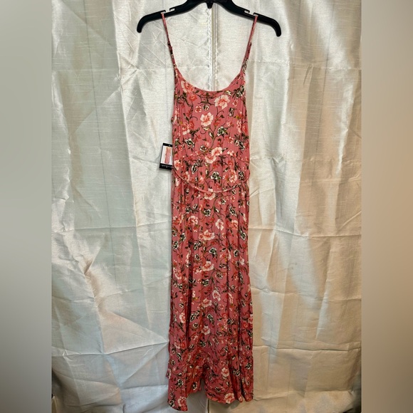 Sangria Dress - Picture 4 of 12